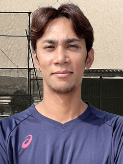 ダース ローマシュ匡